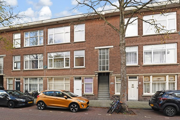 Medium property photo - Vier Heemskinderenstraat 186, 2531 CH Den Haag
